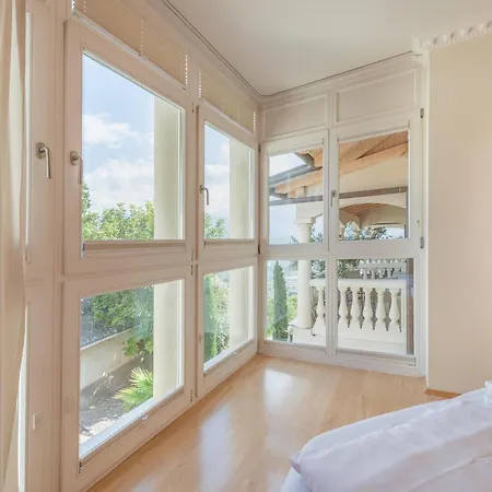 Panorama Aparthotel 3*